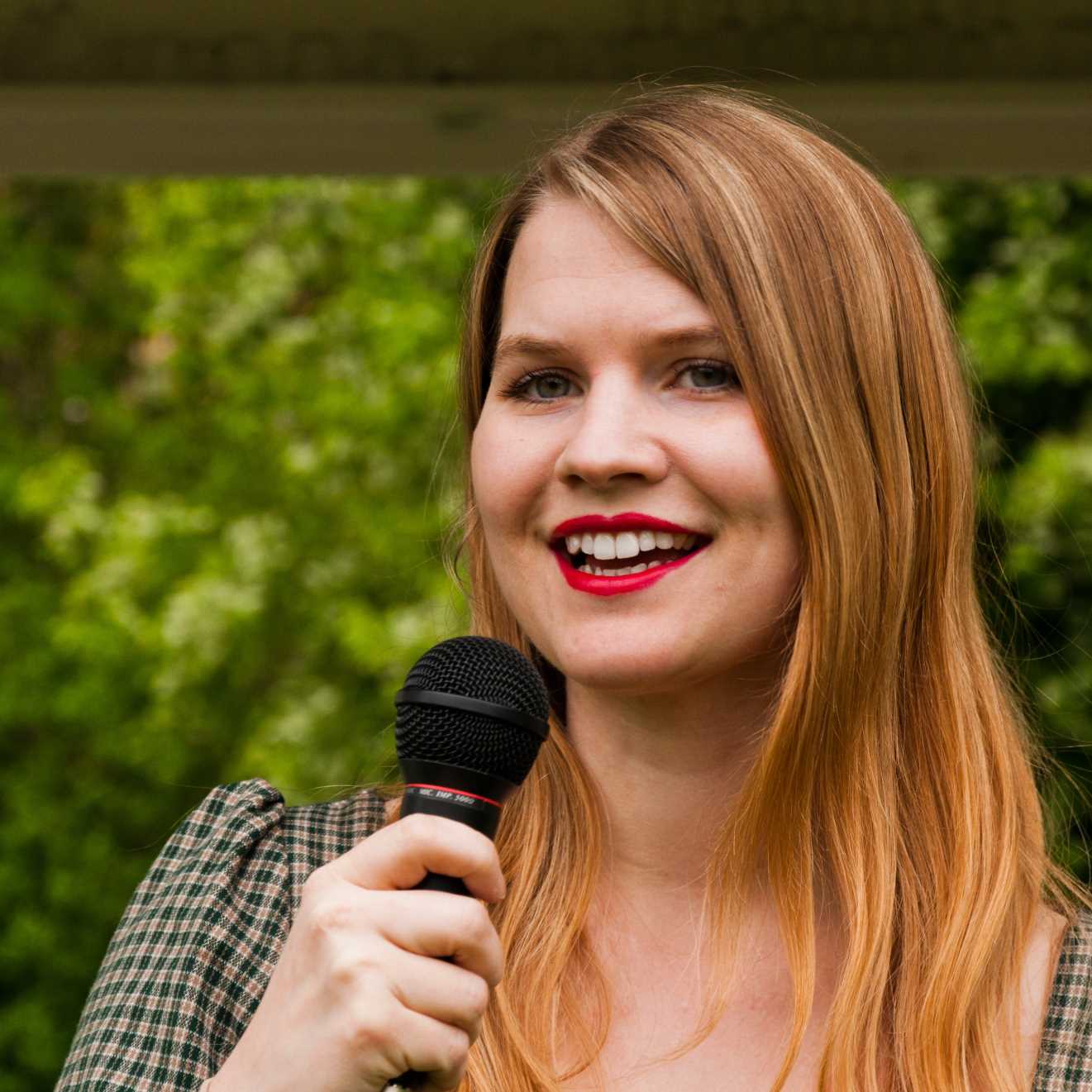 Victoria Varg, sång